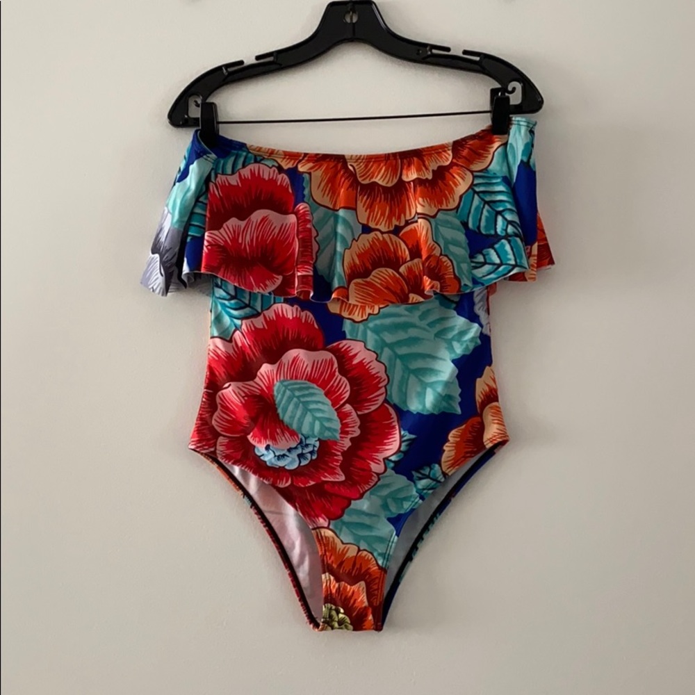 GORGEOUS off shoulder one piece bathing suit